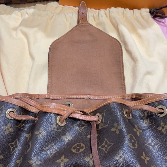 Lv backpack 🎒 - Picture 13 of 14